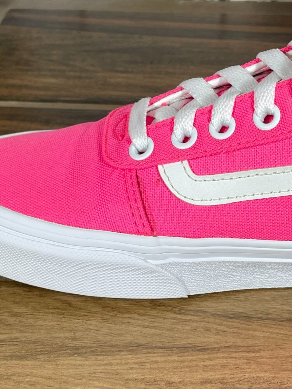 Vans Ward Shoes Womens Size 6.5 Neon Pink Canvas White Lace Up Skate Sneakers - Picture 4 of 16